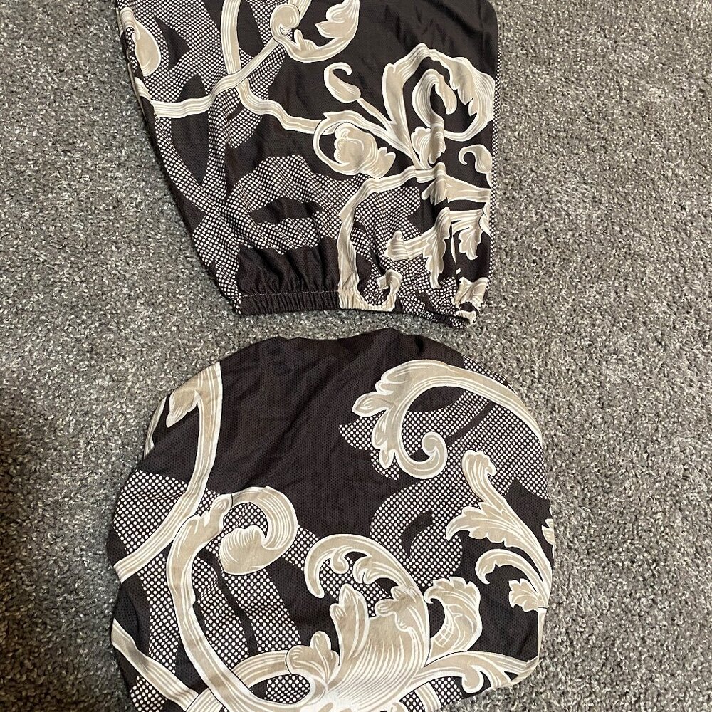 Cover for office chair. Seat back cover 15"X15". Stretches to 16" length.